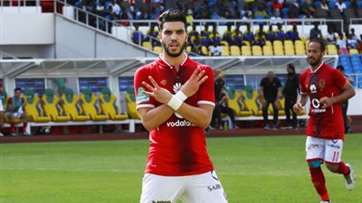 أحمد فتحي يعنف أزارو لهذا السبب