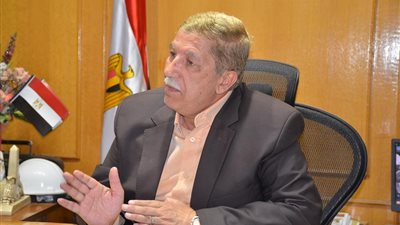 محافظ الإسماعيلية: حظر سير مركبة 