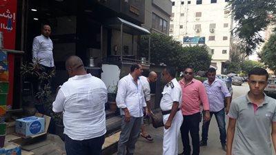 مرافق الجيزة تشن حملة لإزالة الإشغالات بحي العمرانية (صور)