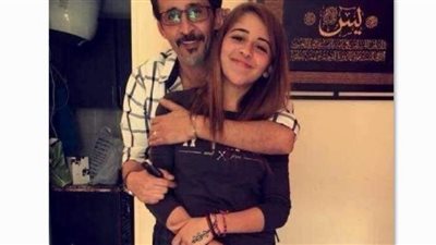 عاجل.. قاتل خطيب ابنته بالرحاب يمثل الجريمة (فيديو)