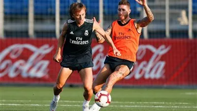 لاعبو ريال مدريد يواصلون استعداداتهم لمواجهة ليجانيس 