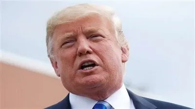 ترامب يهاجم صحفيًا ساهم في إسقاط أحد أسلافه