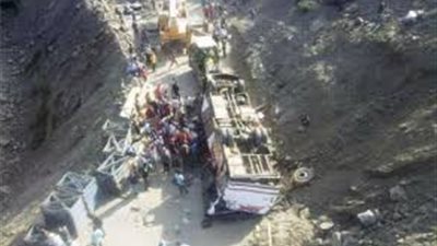 مصرع 10 أشخاص وإصابة 30 إثر انقلاب حافلتهم فى جنوب أفريقيا