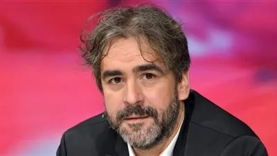 صحفي ألماني يعتزم مقاضاة تركيا