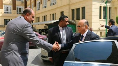 وصول اللواء خالد عبدالعال مكتبه لبدء مهام عمله محافظًا للقاهرة