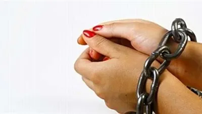 حبس متهمة بممارسة أفعال مخلة بالشرف بأحد فنادق القاهرة