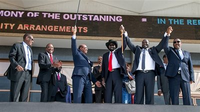 مجموعة تحالف المعارضة بجنوب السودان يوقع بالأحرف الأولى على اتفاقية السلام