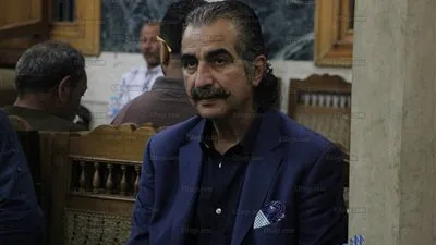 أسامة هيكل وعصام شلتوت بعزاء شقيق الكاتب الصحفي عصام كامل (صور)