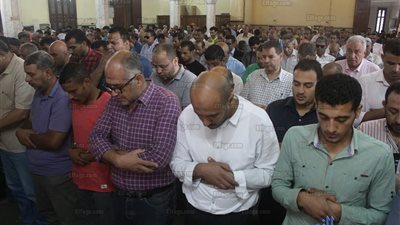 وداع حزين للكاتب الصحفي حسين عبدالرازق (فيديو و صور)