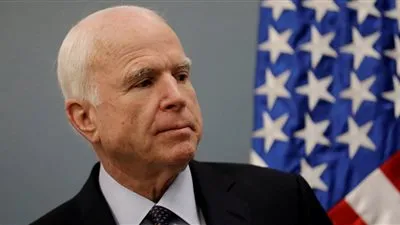 أوباما وبوش يتصدران المشيعين فى وداع جون مكين