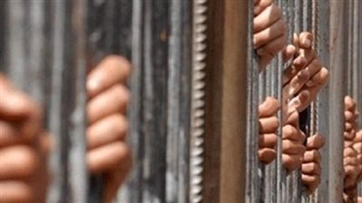 حبس خادمة وعاطل لسرقتهما مشغولات ذهبية