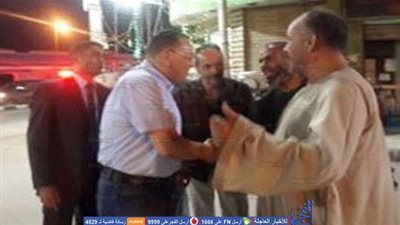 شاهد.. محافظ الشرقية في جولة مفاجئة ليلاً بشوارع مدينة الزقازيق للوقوف على مستوى النظافة 