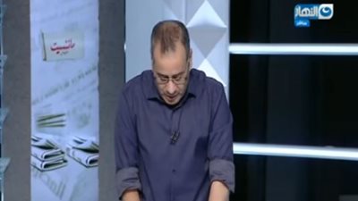 جابر القرموطي مقدمًا التحية للواء محمد عرفان: 