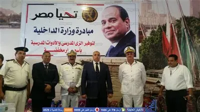 مدير أمن الجيزة يفتتح معارض بيع مستلزمات المدارس بأسعار مخفضة (صور)