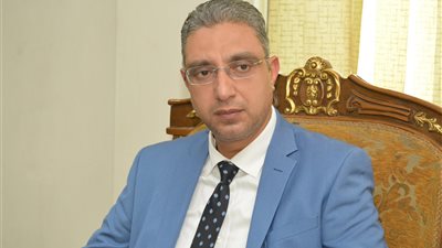 محافظ سوهاج: الجولات الميدانية المفاجئة تهدف إلى التواصل المباشر مع المواطنين