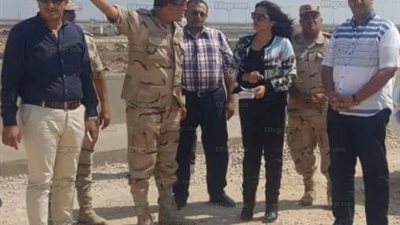 في أولى جولاتها.. محافظ دمياط تتفقد إنشاءات مدينة الأثاث (صور)