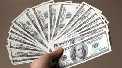 سعر الدولار أمام الجنيه فى منتصف التعاملات المسائية اليوم الأحد 2/9/2018