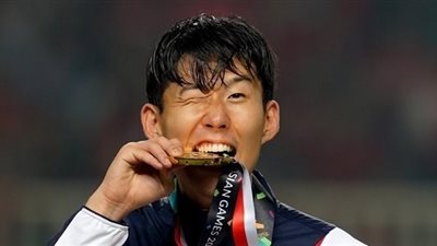 منتخب كوريا الجنوبية يصل إلى سيول