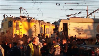 إصابة 100 شخص بعد صدام قطارين فى جنوب أفريقيا