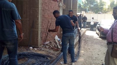 حملة لإزالة المباني المخالفة بحي جنوب الجيزة (صور)