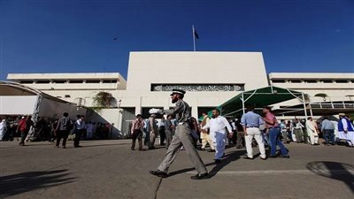 البرلمان الباكستاني ينتخب رئيسًا جديدًا للبلاد