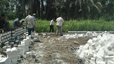 إزالة التعديات على أراضي حماية النيل بأبو قرقاص بالمنيا