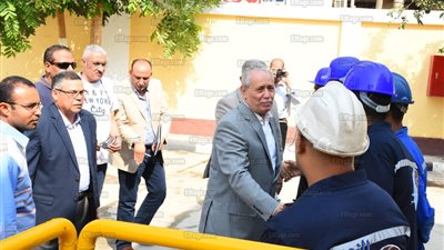محافظ الأقصر الجديد يفتتح عدد من محطات المياه والصرف الصحي (صور)