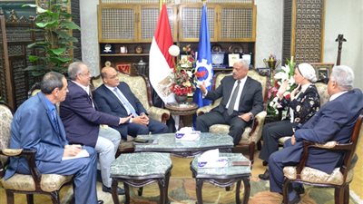 محافظ السويس يستقبل أعضاء مجلس النواب 