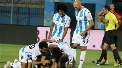 عاجل.. بيراميدز يحدد موقفه من بيع قفشة للزمالك