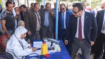 محافظ الإسكندرية: إقامة قافلة علاجية مجانية لأهالي عزبة محسن على مدار يومين (صور)