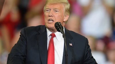 ترامب: أمريكا ليست مستعدة بعد لإبرام اتفاق للتجارة مع الصين