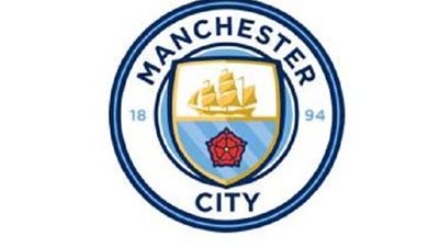 20 طفلاً يتعلمون الإنجليزية وكرة القدم في أكاديمية مانشستر بالمملكة المتحدة