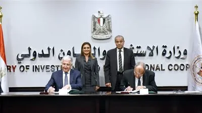 وزيرا التعاون الدولي والتموين يشهدان توقيع اتفاق مع المؤسسة الدولية الإسلامية لتوفير سلع تموينية بمليار دولار 