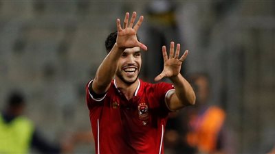 عاجل.. الأهلي يوافق على بيع أزارو بشرط واحد