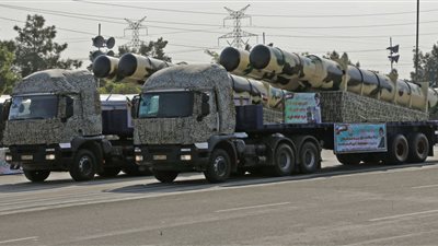 الجيش الإيراني يعلن عن إطلاق أقمار اصطناعية