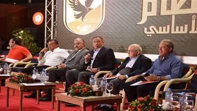 ماذا قال الخطيب في لقائه بأعضاء الأهلي أمس الخميس؟