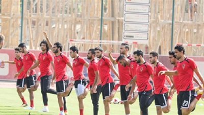 تدريب بدني مكثف للاعبي الأهلي