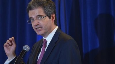 فرنسا تهدد بالتدخل عسكريا في سوريا