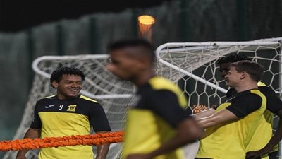 رومارينيو يغيب عن تدريبات اتحاد جدة لهذا السبب!