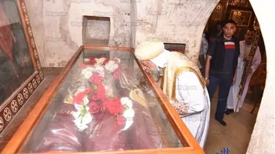 البابا تواضروس عن 'أبيفانيوس' في قداس الأربعين: رحيله جرس إنذار للجميع (صور)