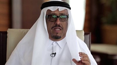 ضاحي خلفان: شيعة البصرة يدوسون العلم الإيراني وسنة قطر يقبلونه
