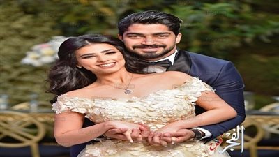 مينا عطا وعروسه يرقصان على أغاني المهرجانات (فيديو)