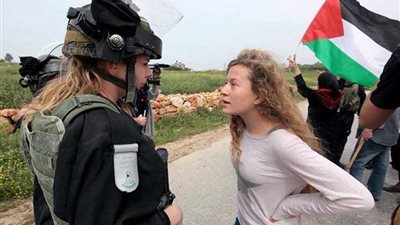 الاحتلال يمنع عائلة عهد التميمي من السفر خارج فلسطين