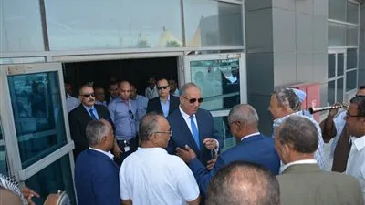 رئيس هيئة السلامة البحرية يتدخل لإنقاذ ميناء سفاجا البحري من حادثة محققة