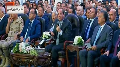 السيسي ينفعل خلال شرح الطريق الدائري بالإسكندرية: 