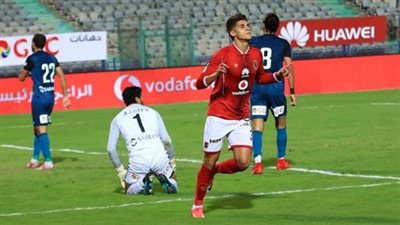 فيديو| الأهلي يحتفل بعيد ميلاد أحمد الشيخ