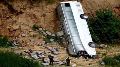 مصرع وإصابة 44 شخصًا إثر سقوط حافلة فى ممر ضيق شمال الهند