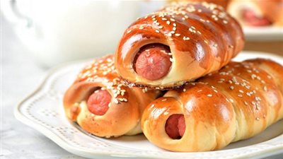 طريقة عمل معجنات النقانق بالكاتشب