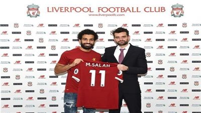 اتحاد الكرة ينهي أزمة محمد صلاح بجلسة مع وكيله في إنجلترا