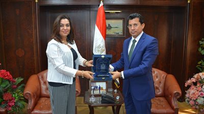 ننشر تفاصيل لقاء محافظ دمياط بوزير الشباب والرياضة 